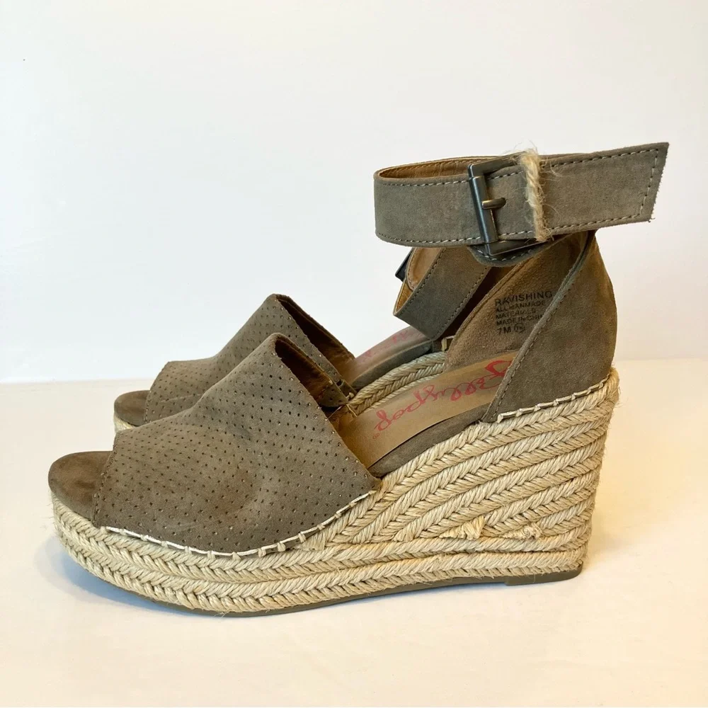 Jellypop Size‎ 7 M Fit Espadrille Wedge Taupe Ankle Strap Buckle Women Open Toe